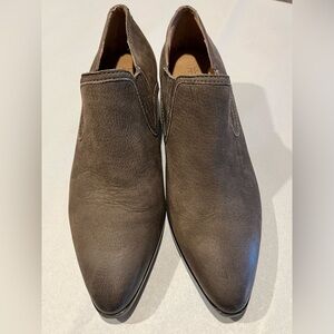 Frye Eleanor Shortie  Western Bootie/Grayish Tan /SZ. 7.5 Women’s